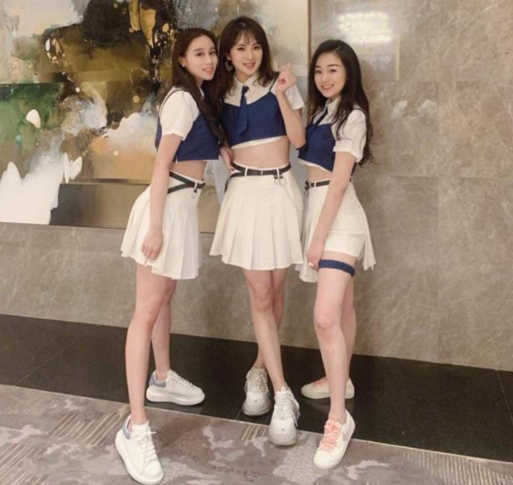 任正非小女儿出道,任正非的小女儿简介