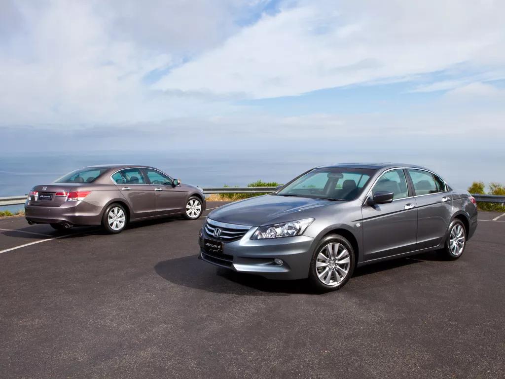 使用双摇臂的最后一代八代雅阁（CP、CU、CS、CW）