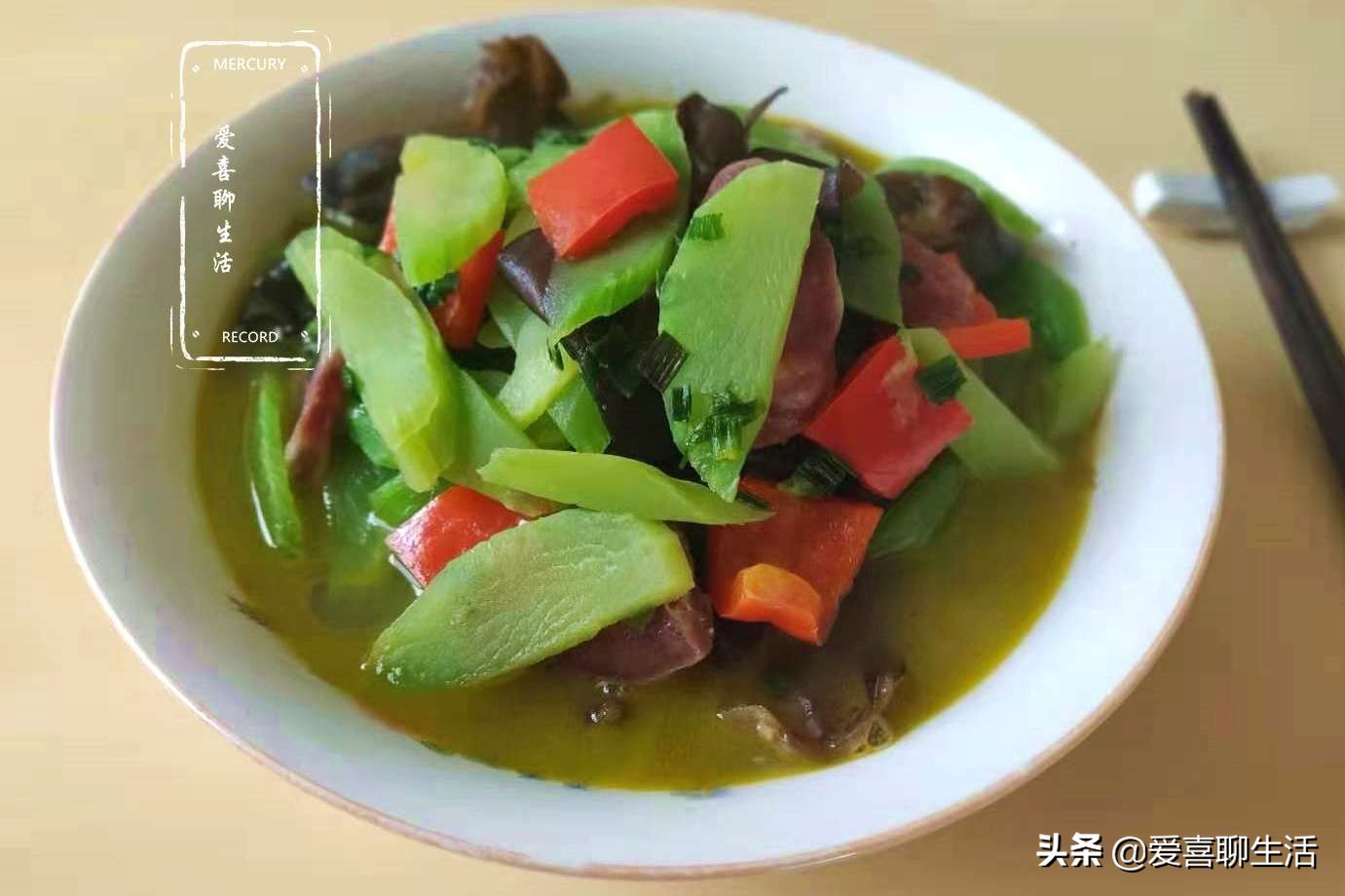 这才是莴笋最好吃的做法脆嫩爽口,莴笋和什么炒最好吃最合适