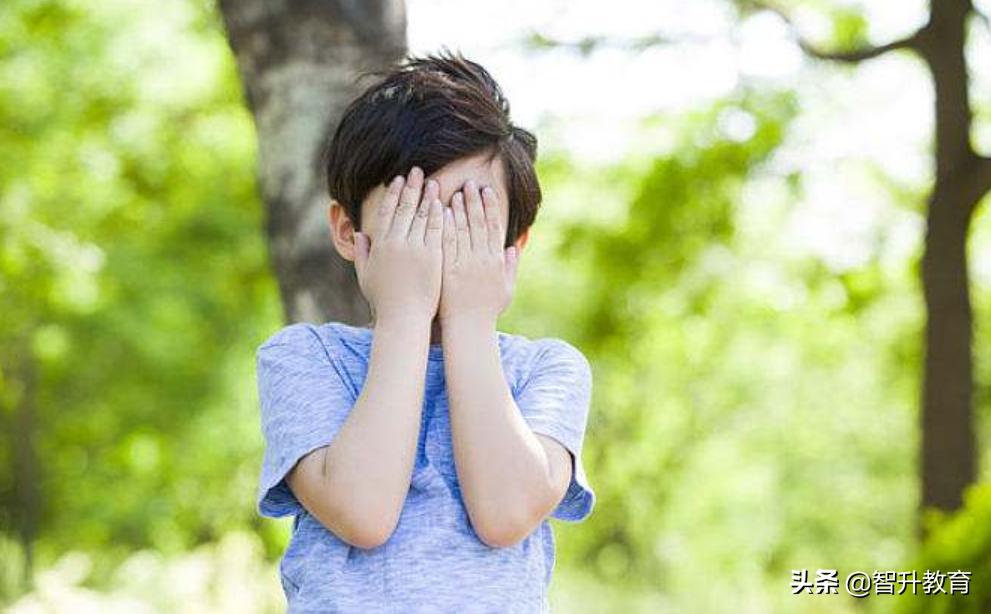 孩子老是害怕胆小怎么办,如何改善孩子胆小怕事