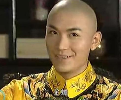 挤眉弄眼五官乱飞的演技,挤眉弄眼式演技