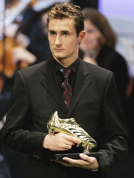 我是传奇组合歌曲,平凡传奇克洛泽