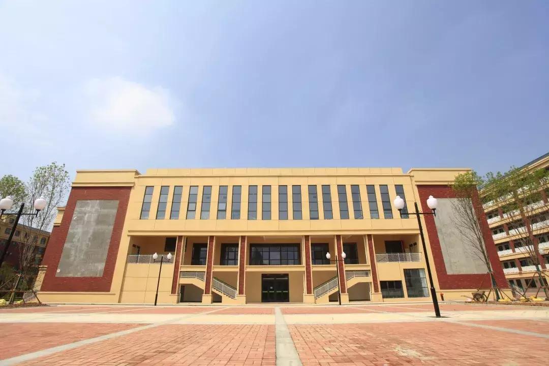 南阳第2完全学校,南阳第三个完全学校