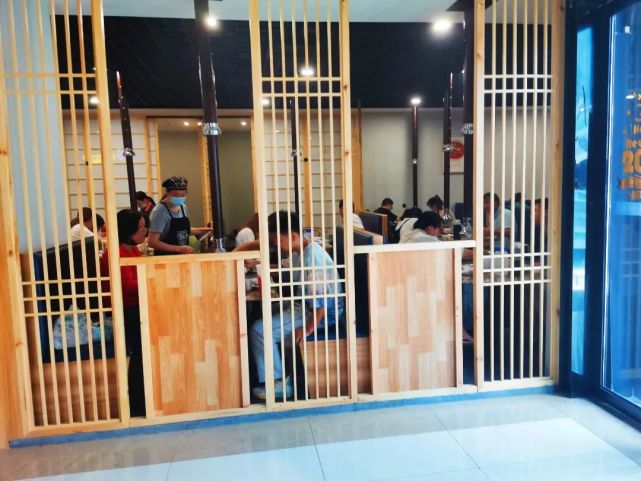 “逛吃”“嗨购”“扭蛋”……美利广场奇遇记