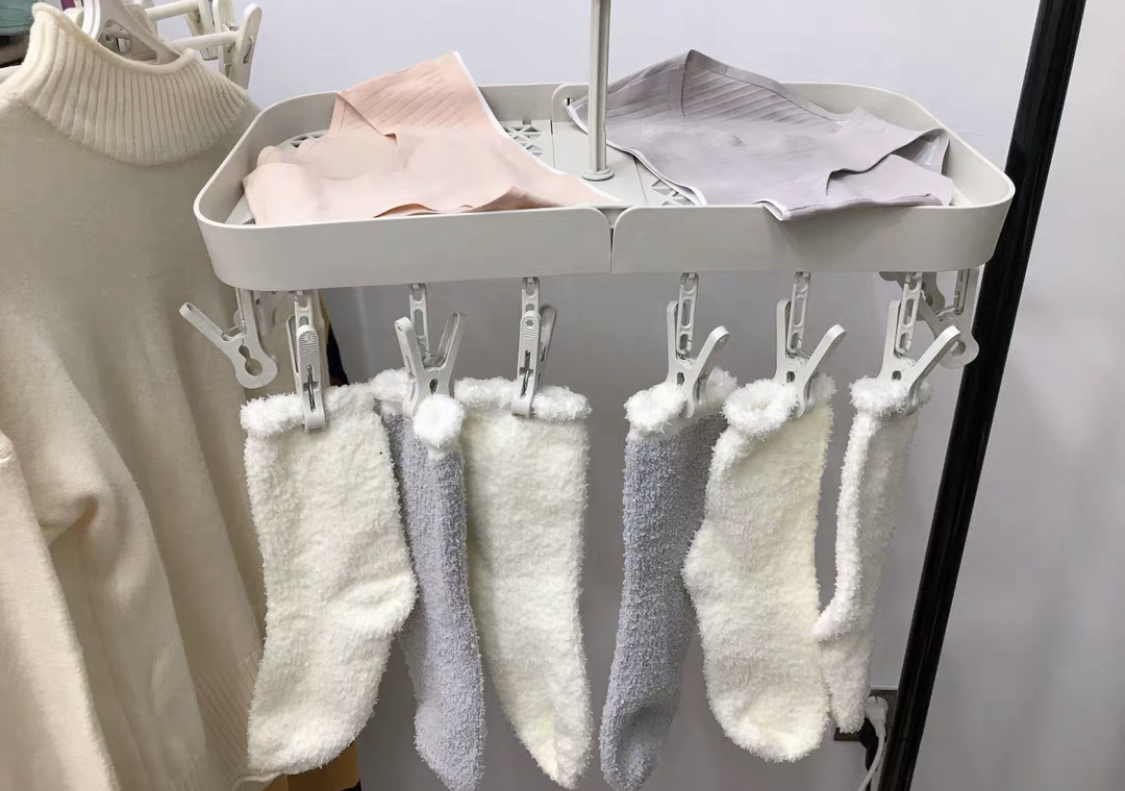 有了它晾衣服再也不会掉了,有了它晾晒衣物很方便