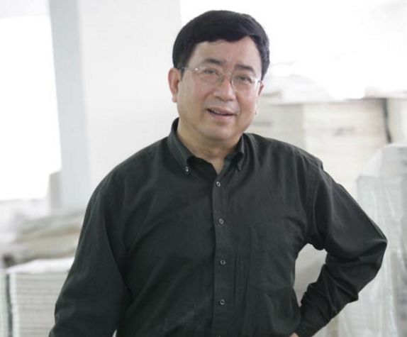 余秋雨回应王朔,王朔怼余秋雨视频完整版