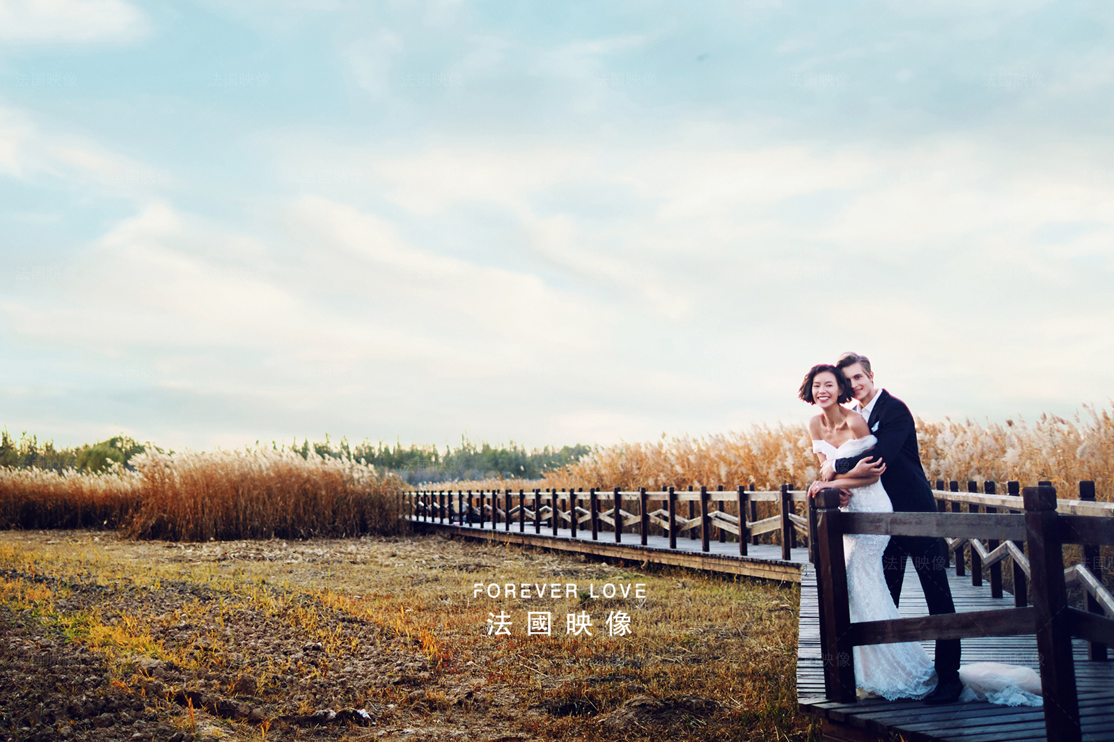 拍婚纱照阴天和雨天的差别,婚纱照下雨了拍还是不拍
