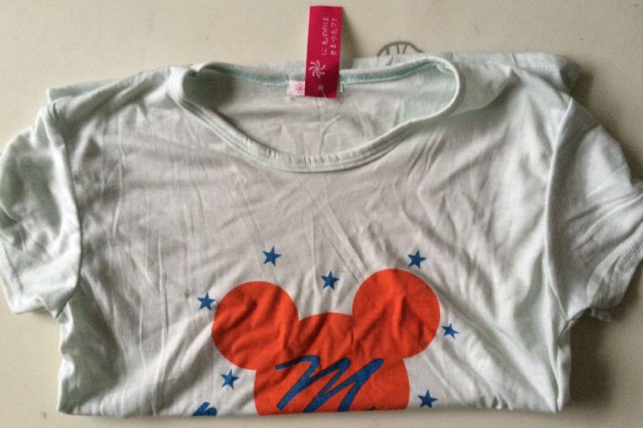 衣服褶皱用吹风机怎么处理,衣服上的褶皱如何用熨斗去除