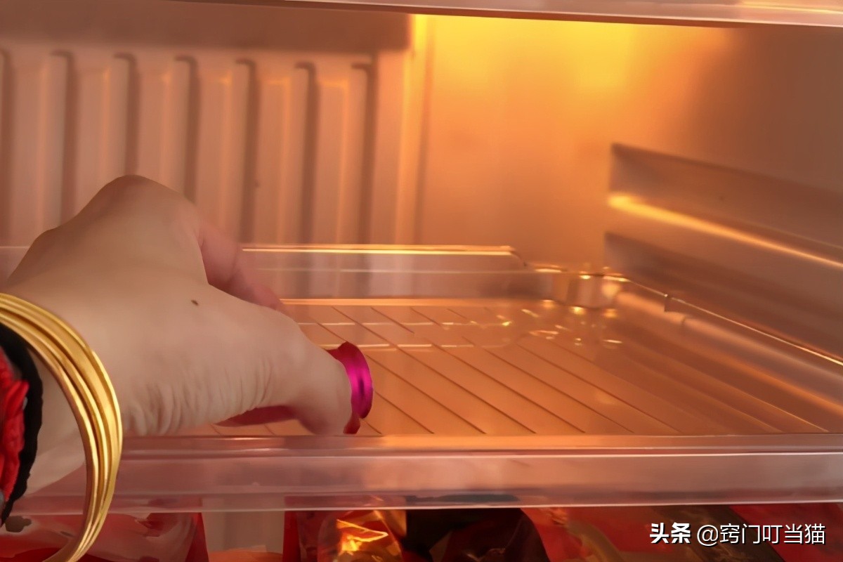 口红不用糖浆怎么做,0成本自制口红简单