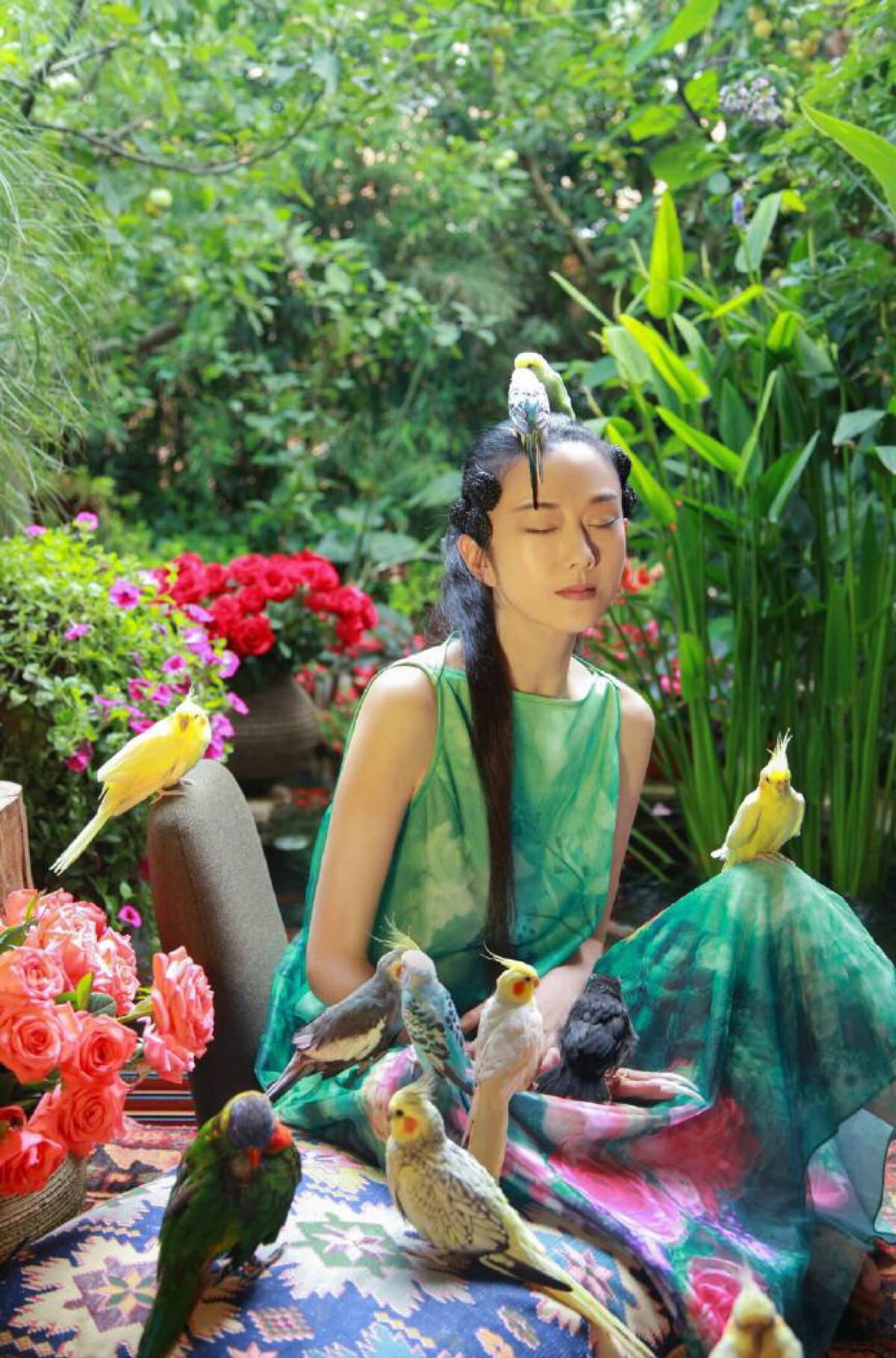 杨丽萍3500万宫殿被封后再营业，最低消费100元每小时惹争议