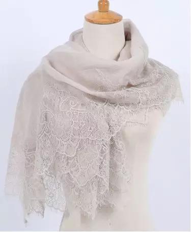 优雅中年女性丝巾,美丽丝巾精致女人必备