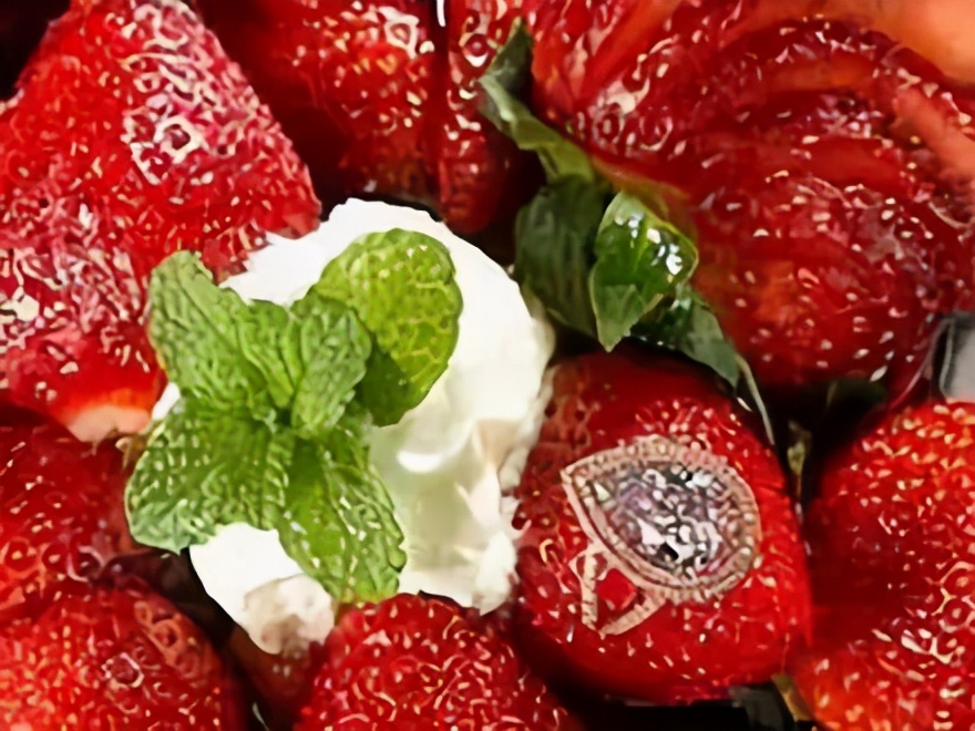 15亿的车,世界上最贵的矿泉水十大排名