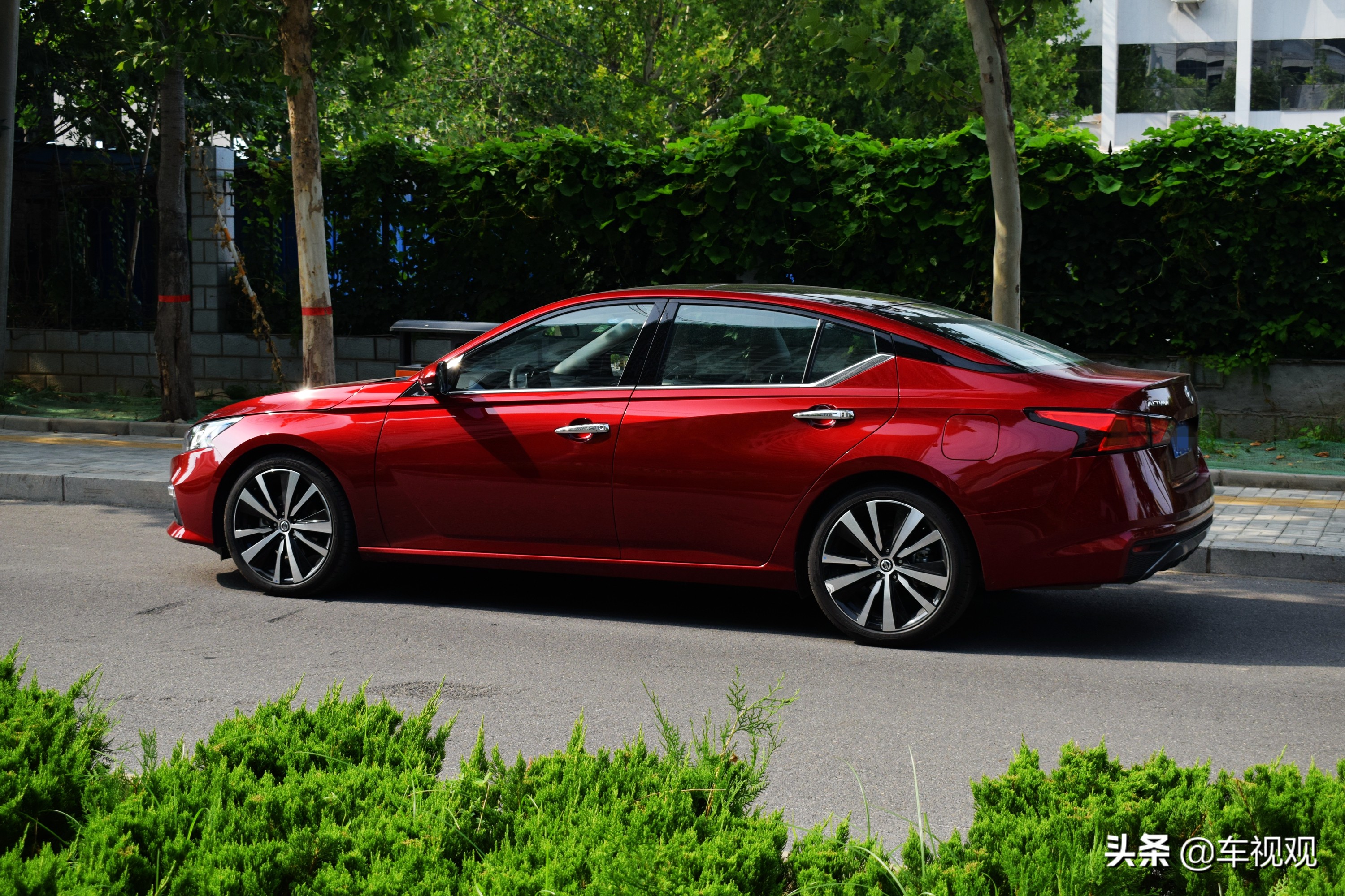 2021款天籁中保研碰撞测试,天籁碰撞测试中保研第一名