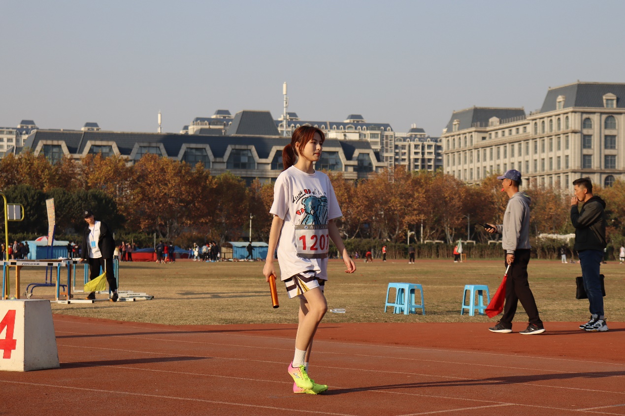 男子团体女子团体比赛,田径比赛中荣获佳绩