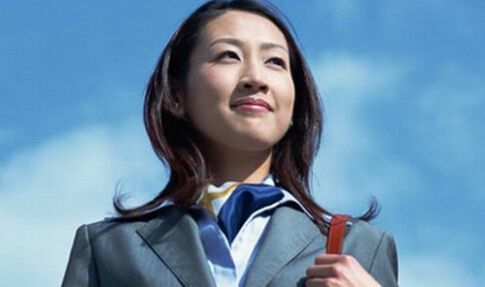 妹妹旁边长了个痘痘怎么办,三角区反复长痘痘