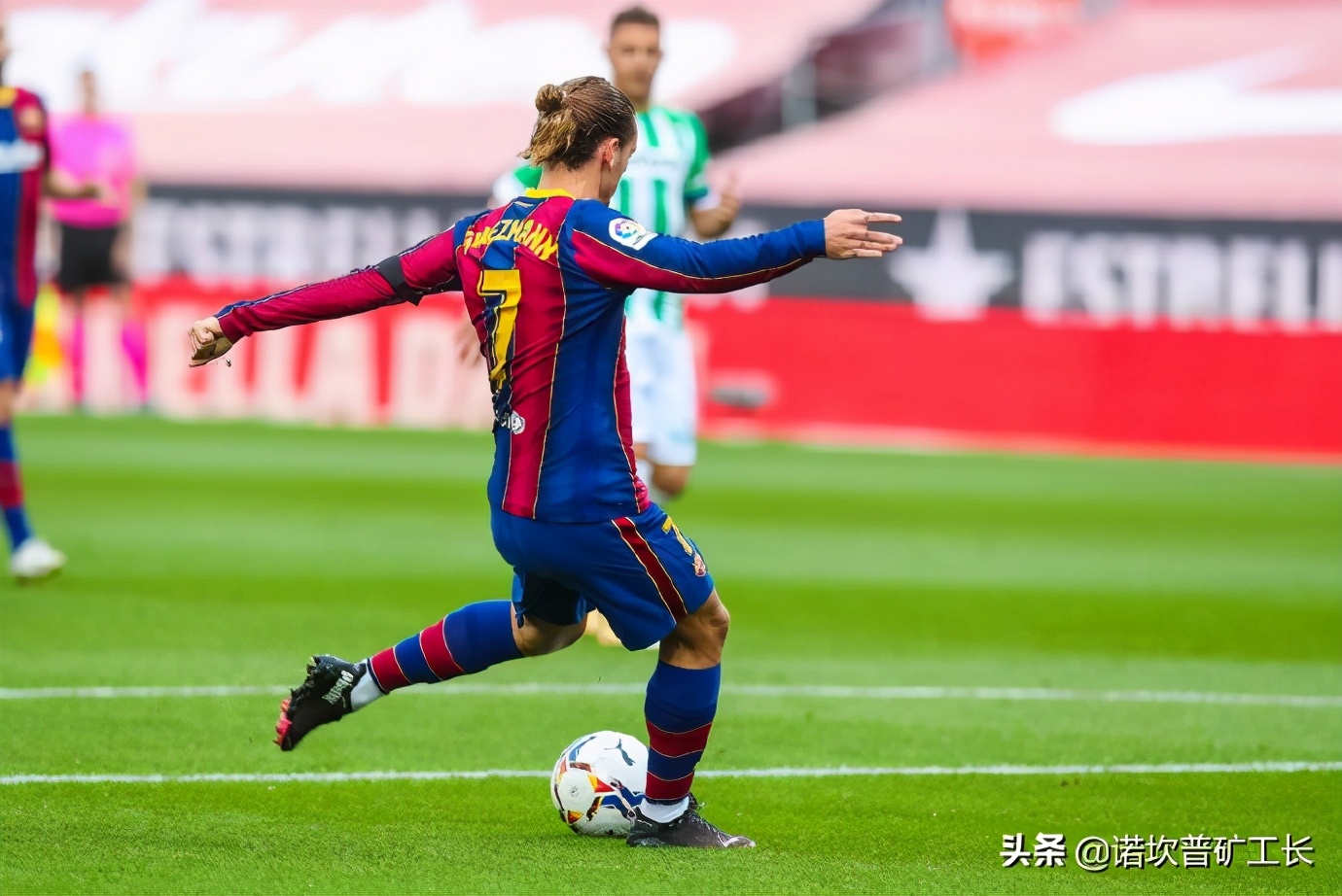 梅西梅开二度贝蒂斯,巴萨5-0胜贝蒂斯任意球
