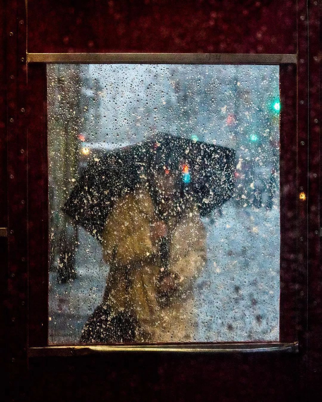 星光不负赶路人越努力越幸运,披星戴月星光不负赶路人文案