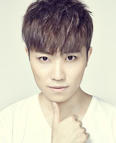 许嵩在乐坛的地位有没有薛之谦高,名气最高的歌手许嵩