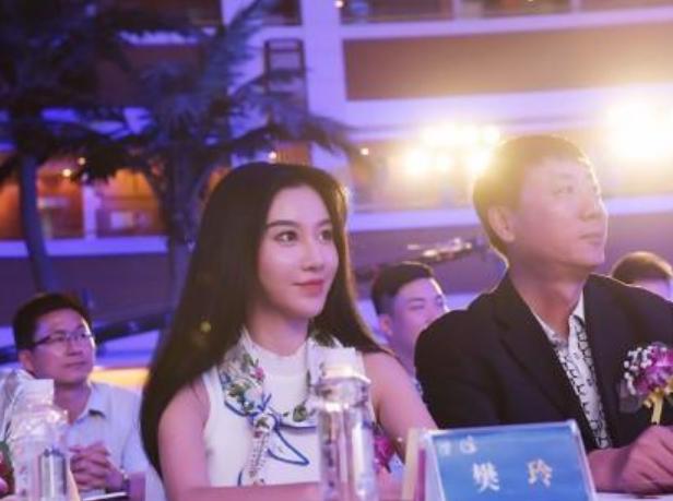 最美足球宝贝杨幂,足球女神樊玲视频