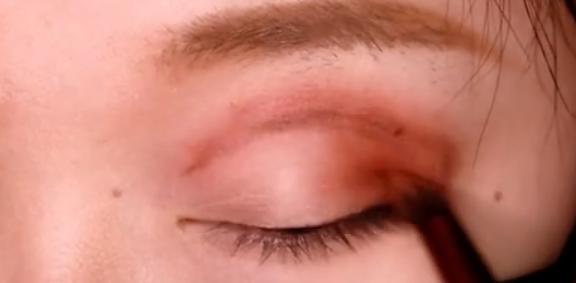 get美妆小技巧,教你打造气质深邃大眼妆