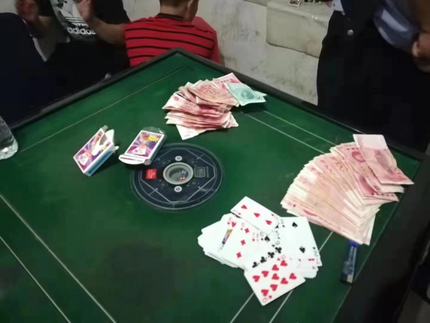 中秋小长假全国道路交通形势平稳,春节假期社会治安大局总体平稳