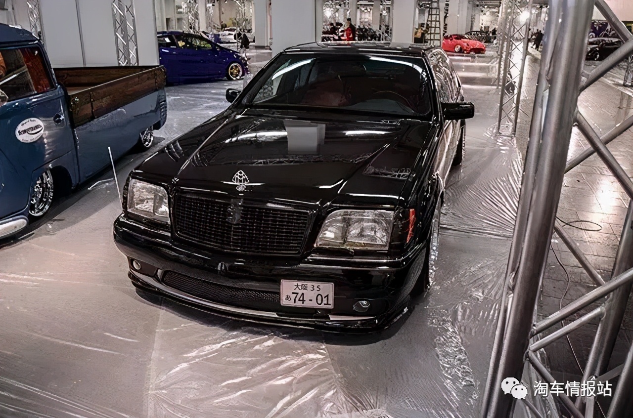 迈巴赫虎头奔,大奔迈巴赫车标