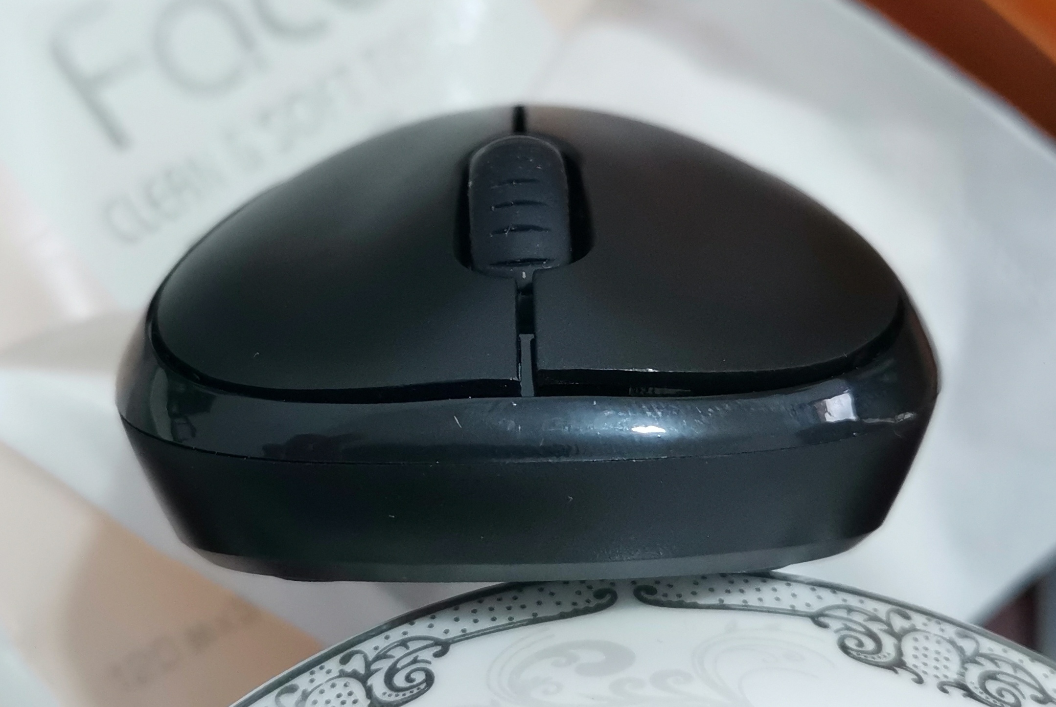 拼多多买到仿冒鞋百分百退款,拼多多有人卖杂牌机如何举报