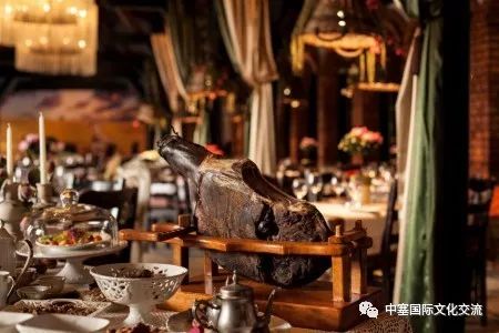 贝尔格莱德老街区饮食,在贝尔格莱德吃北京烤鸭