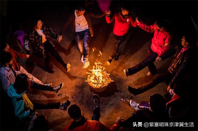 周末海边惬意的休闲生活,大钦岛俊俊渔家和兴达渔家哪个好