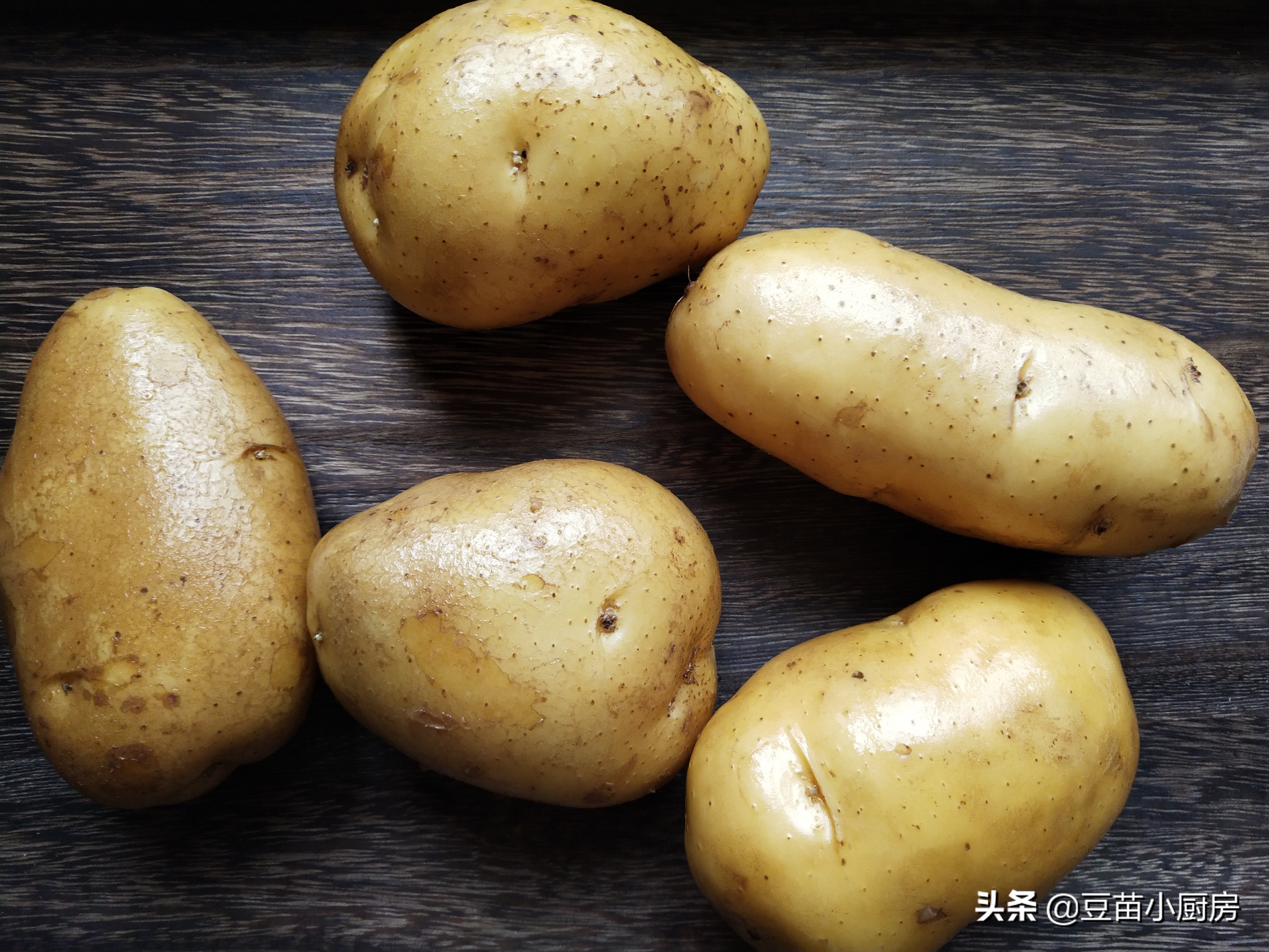 炒土豆丝就糊是怎么回事,炒土豆丝会因为多而不脆