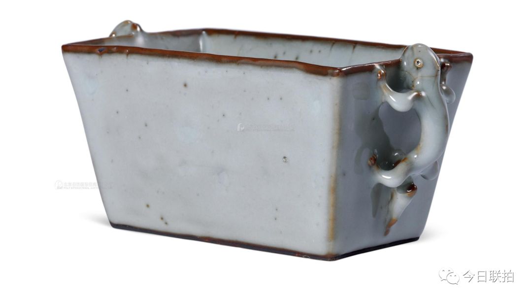 顶级官窑粉青釉,粉青釉镂空瓷器内部图片大全