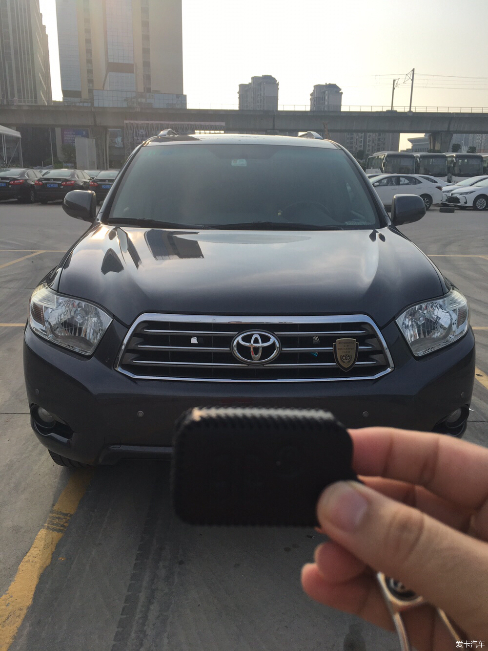 2011年丰田汉兰达2.7加不上油门,2010年2.7汉兰达哪里不好