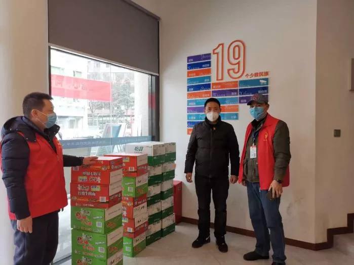 党群携手共战疫情,成都人民共抗疫情