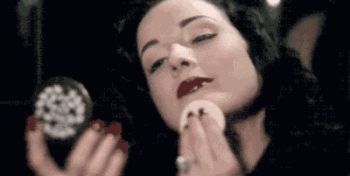 使用bb霜后用什么不容易脱妆,bb霜脱妆怎么办小妙招