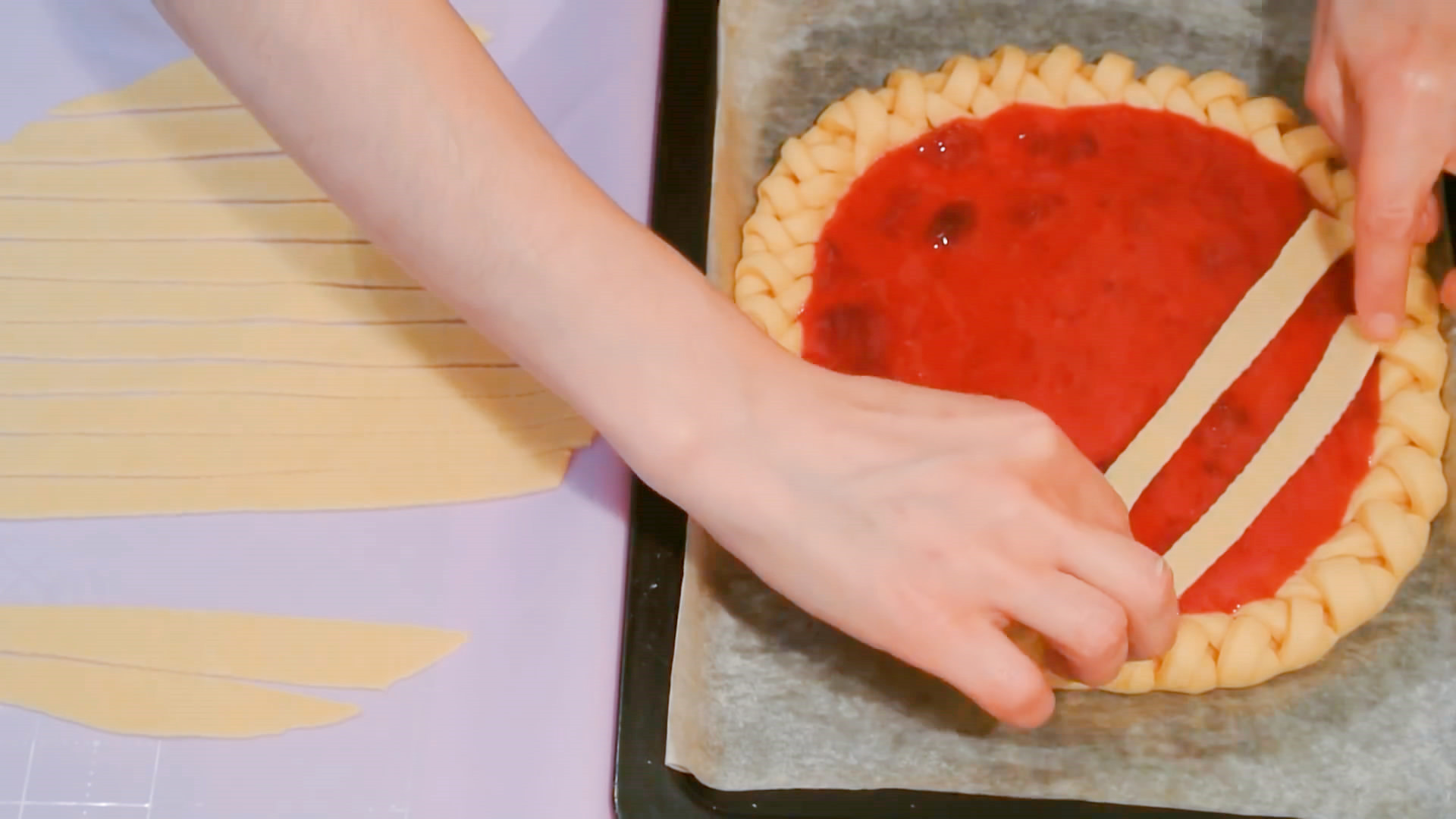 宁波草莓真便宜，花5元买了盆，做成草莓派，又香又脆太美味