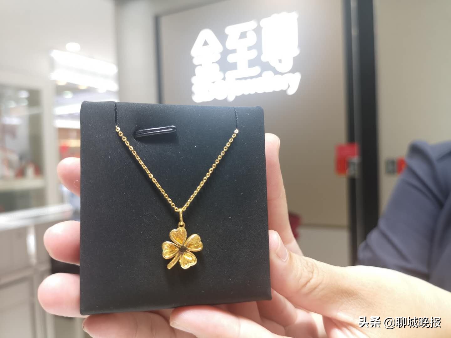 浠ョ埍涔嬪悕鐝犲疂,浠ョ埍涔嬪悕鐝犲疂闂ㄧエ