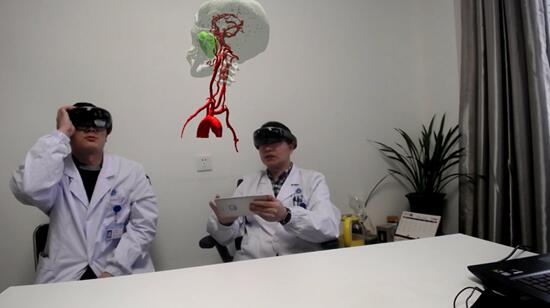 厉害了！武汉协和医院口腔科完成全省首例“混合现实（MR）技术”引导下的口腔颌面部软组织肿瘤切除手术