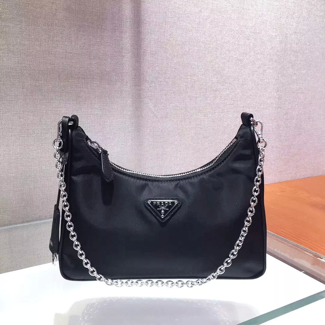 买一送一套包,买一赠一背包