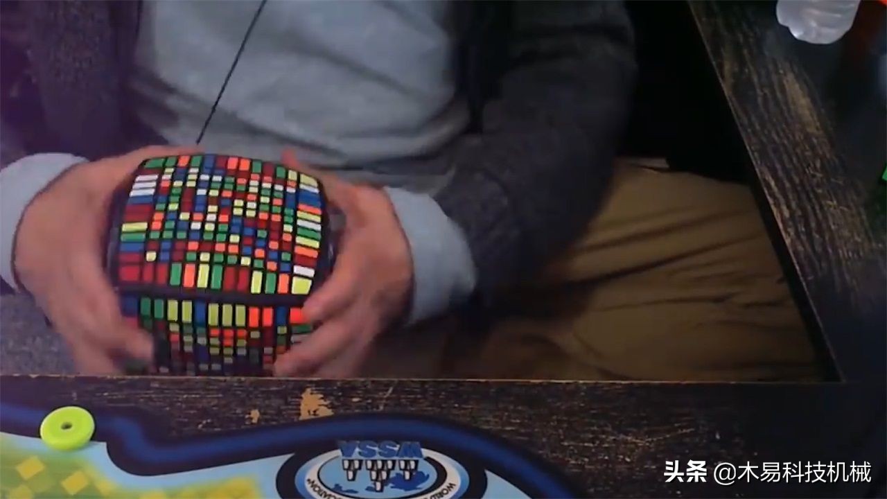 最难破解的魔方,世界最难魔方如何捣乱