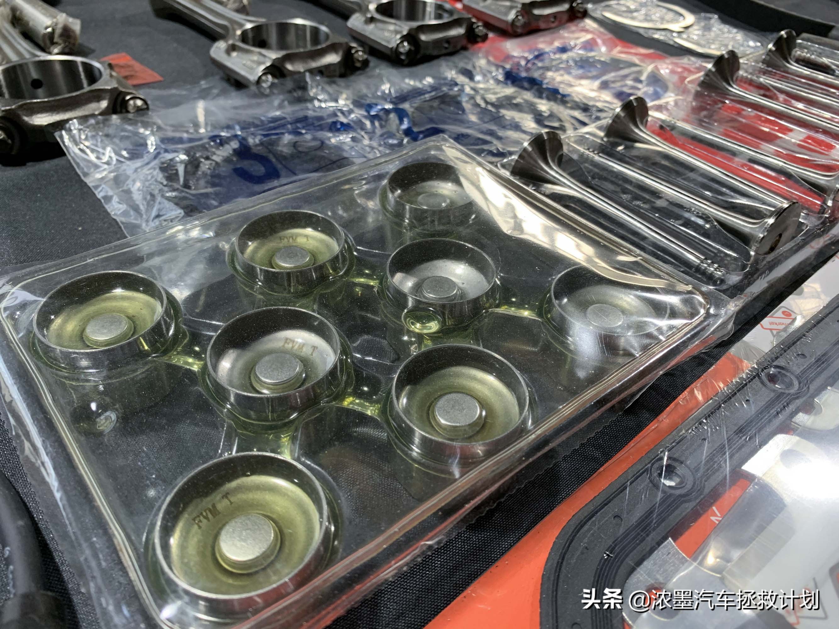 「妙手生花」重建一台战损级桑塔纳，带给它历经千般后的华丽重生