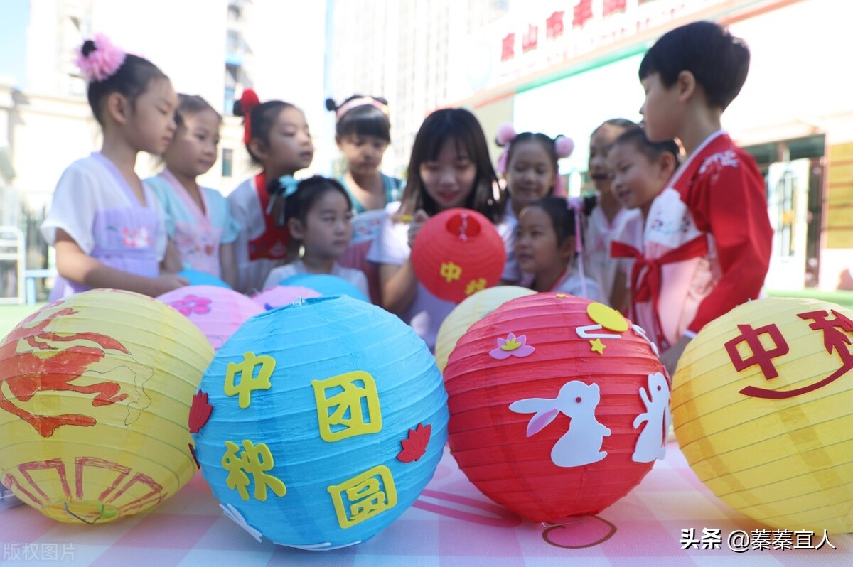 小孩死活不上幼儿园怎么办,孩子天天哭闹死活不愿意去幼儿园