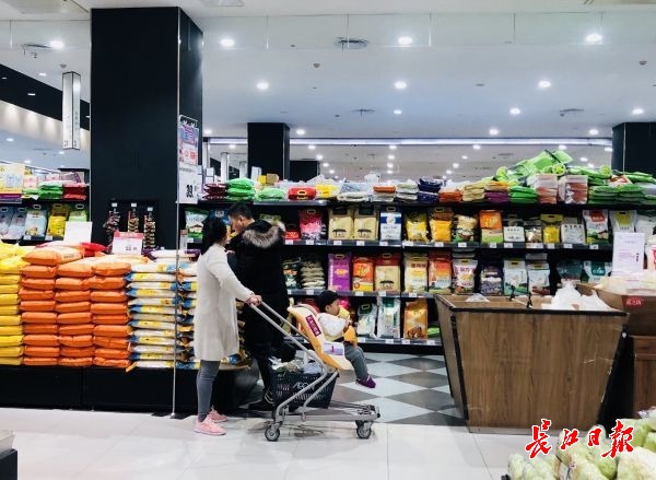 年轻人创业开超市,年轻人创业小型超市