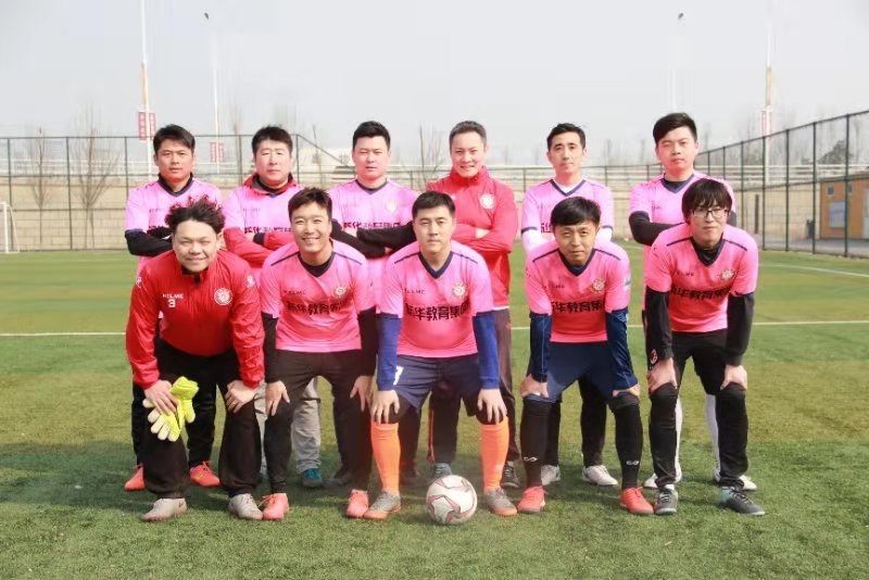 三月你好携手共进,三镇足球队备战中超第二阶段比赛