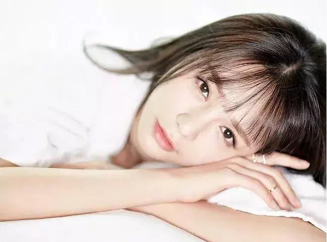 韩国小灯泡美白精华怎么样,韩国小灯泡精华抗皱效果