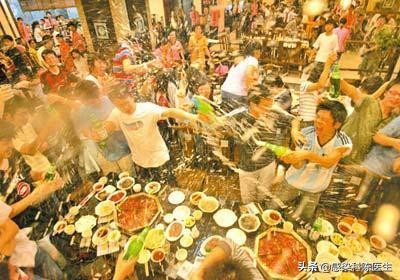 高中生患艾滋病的几率有多少,中学生得艾滋病