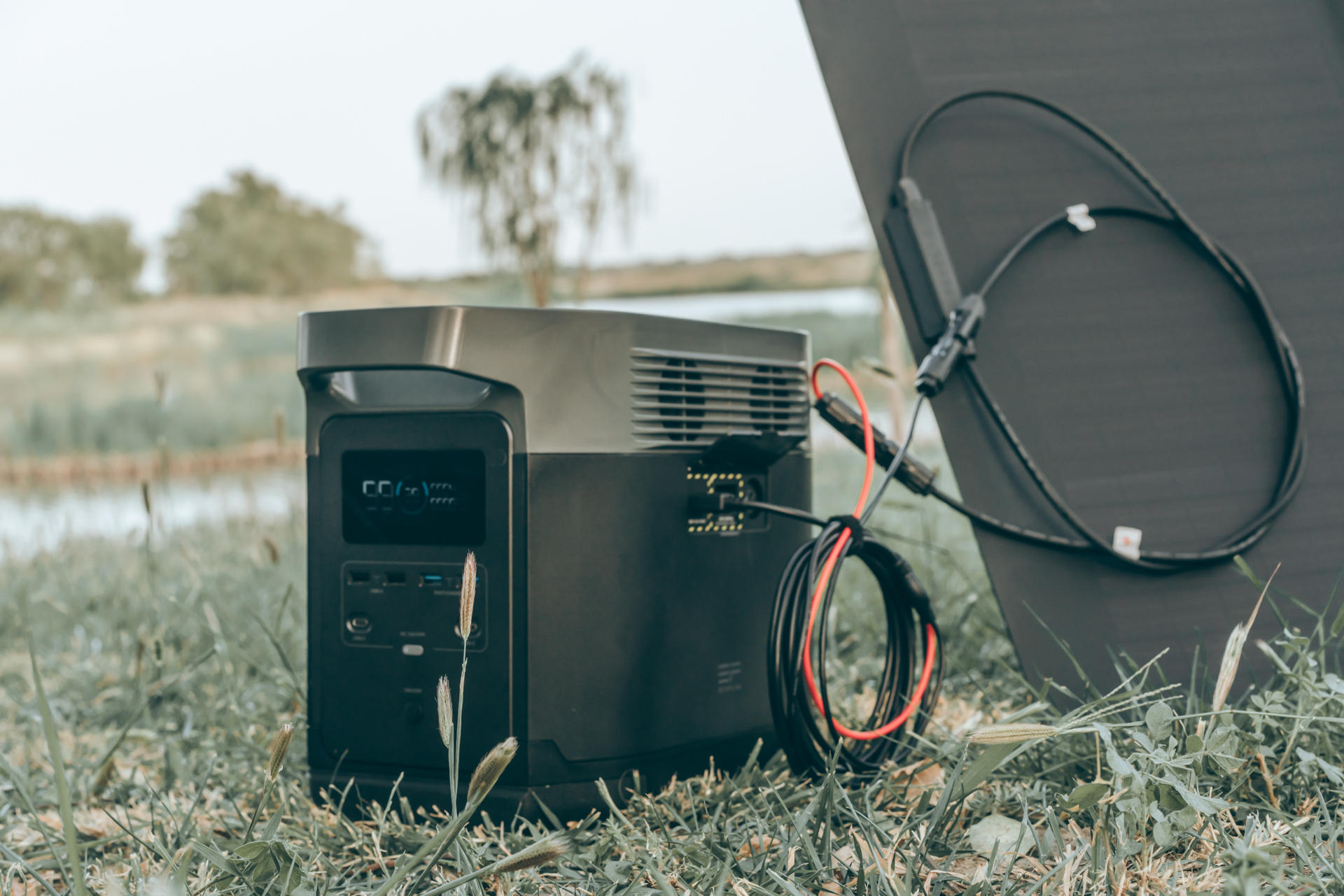 正浩户外电源的太阳能板有用吗,正浩户外电源与太阳能板