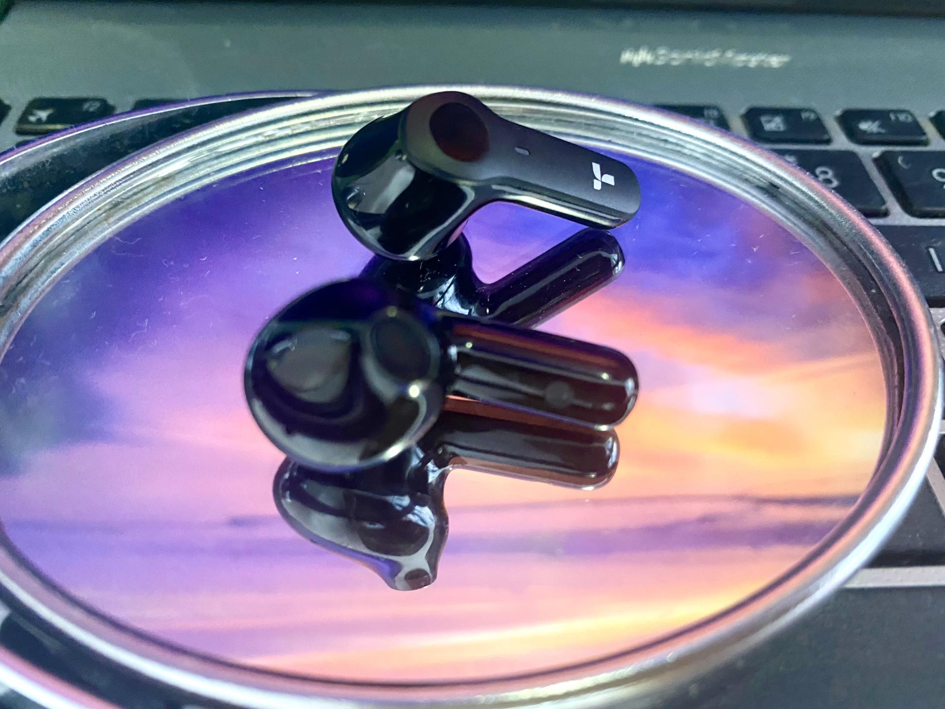 有线耳机和蓝牙耳机选谁最好,同等价位有线和无线耳机的区别