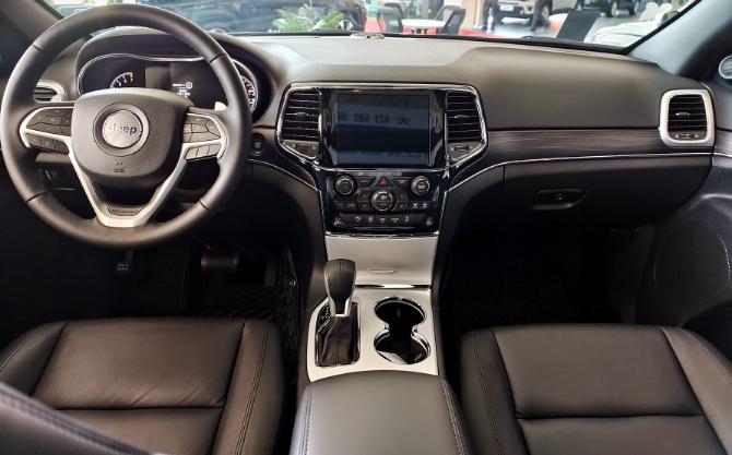 大切诺基2020款3.0功能详细讲解,大切诺基3.0价格