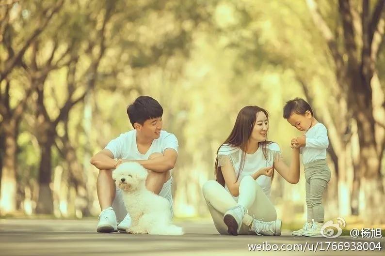 「早晚要认识」帅气逼人的国脚杨旭和他美艳女主持太太