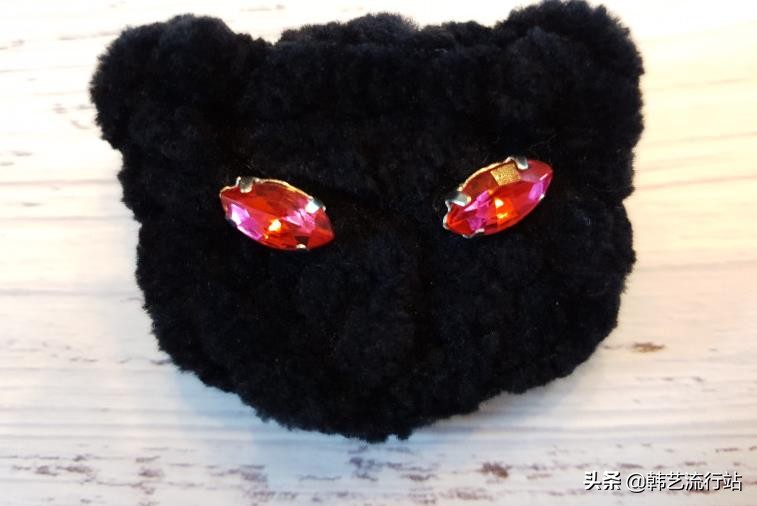 漂亮的钩针饰品,钩针小饰品教程图解